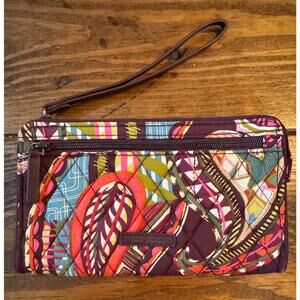 Vera Bradley RFID Grab & Go Wristlet Heirloom Paisley Print